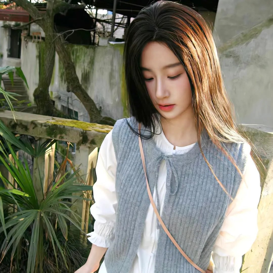 接近无限的白